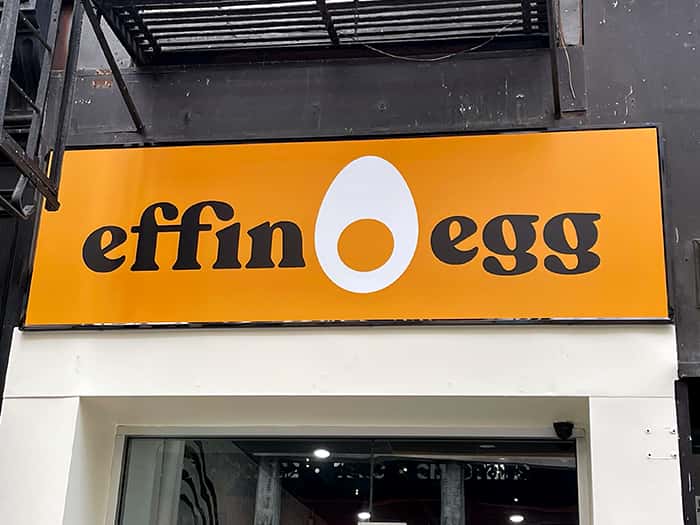 What Are Metal Signs?